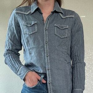 Ariat Denim Button Down Small